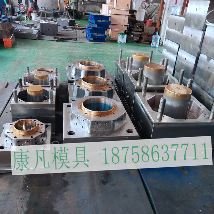 供應(yīng)涂料桶模具價格，桶模具用什么鋼材料？  浙江做定做涂料桶模具價格