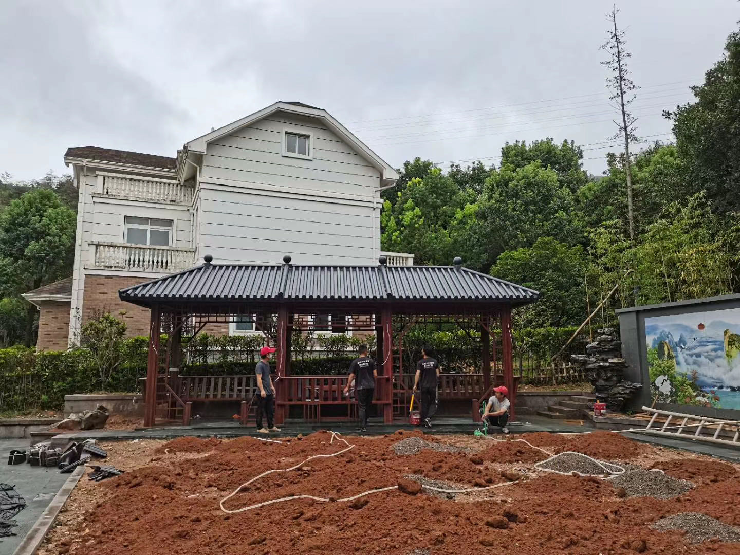 紹興鋁合金涼亭產(chǎn)地,涼亭廠房聯(lián)系方式-紹興德麗堅門窗科技有限公司