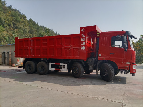 國六東風華神*后八輕量化自卸車