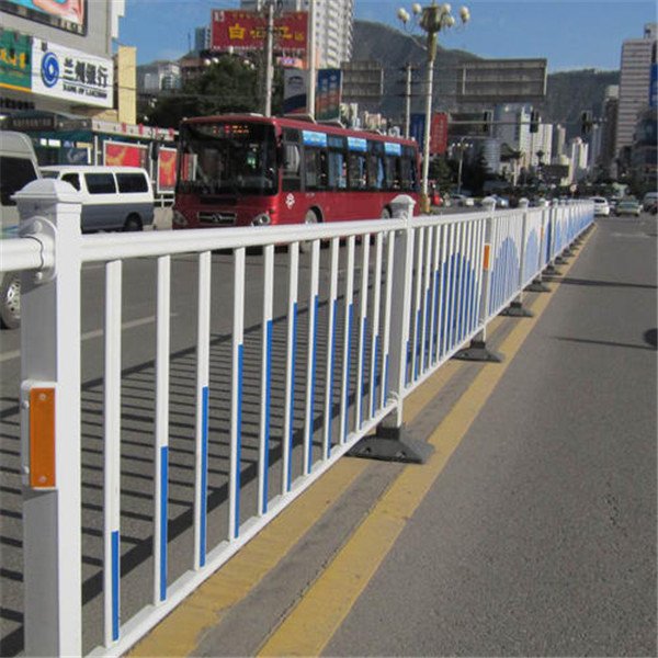 市政道路護(hù)欄 市政護(hù)欄 城市道路護(hù)欄