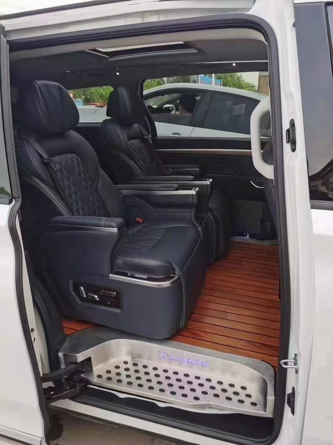 傳祺GM8內(nèi)飾改裝升級木地板航空座椅星空頂