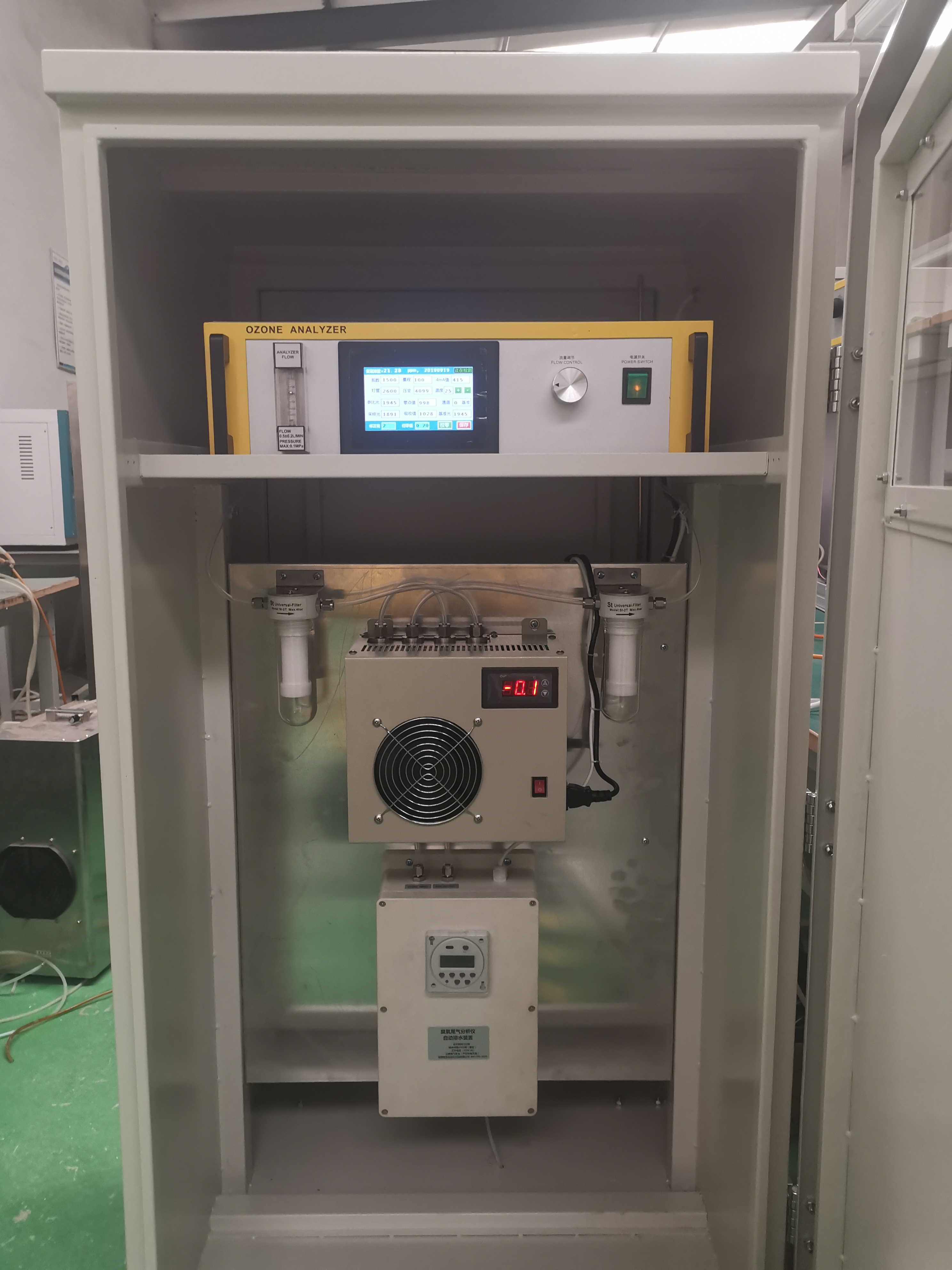 UVOZ-3000機(jī)架式臭氧檢測(cè)儀