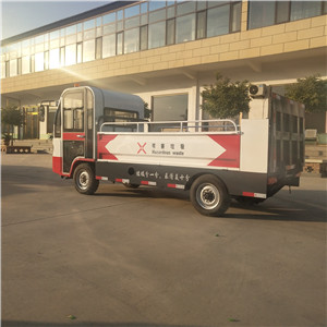 小型垃圾運(yùn)輸車 小型電動八桶垃圾運(yùn)輸車