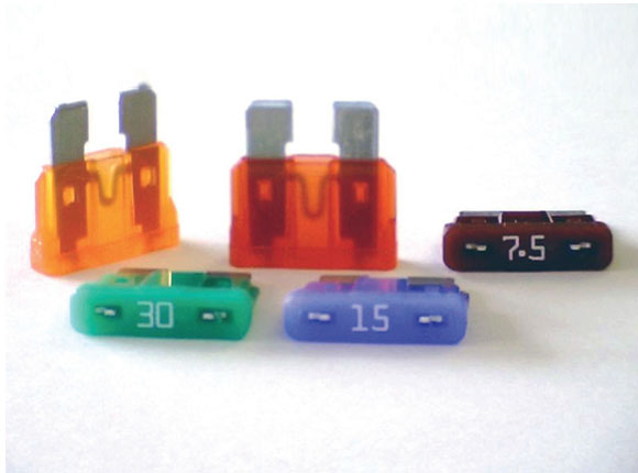 力特|汽車插片保險絲座 0287