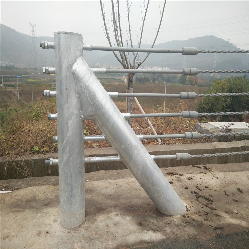 路側(cè)纜索護(hù)欄鋼絲繩立柱欄桿纜瑞
