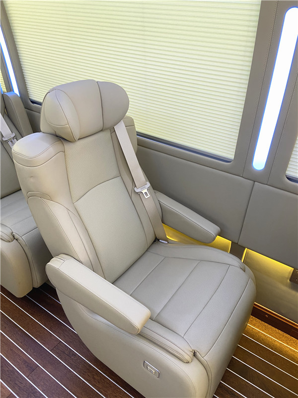 成都豐田柯斯達(dá)專賣店銷售價格—2021款豐田考斯特銷售改裝公司