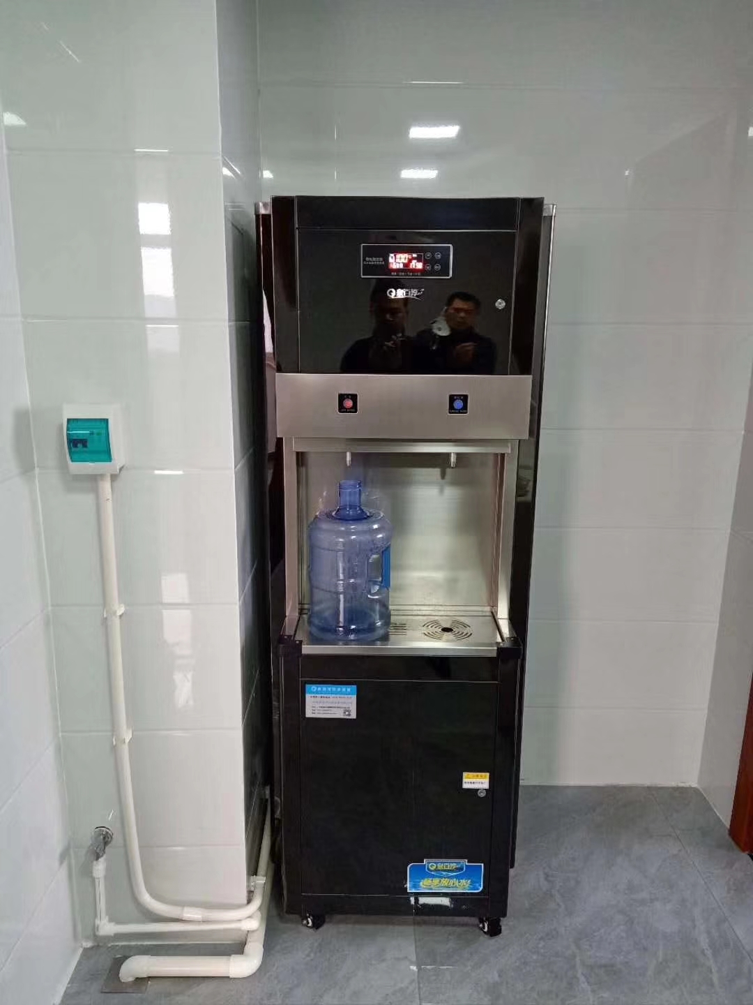 鄭州直飲機_鄭州商用凈水器_鄭州開水器_泉百淳直飲水設備