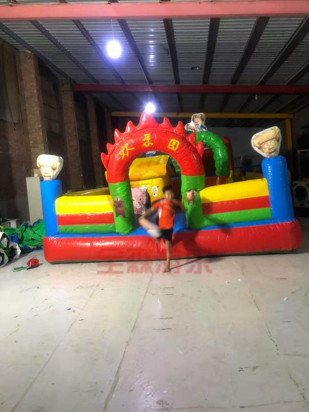 小孩子喜歡玩的充氣城堡滑梯