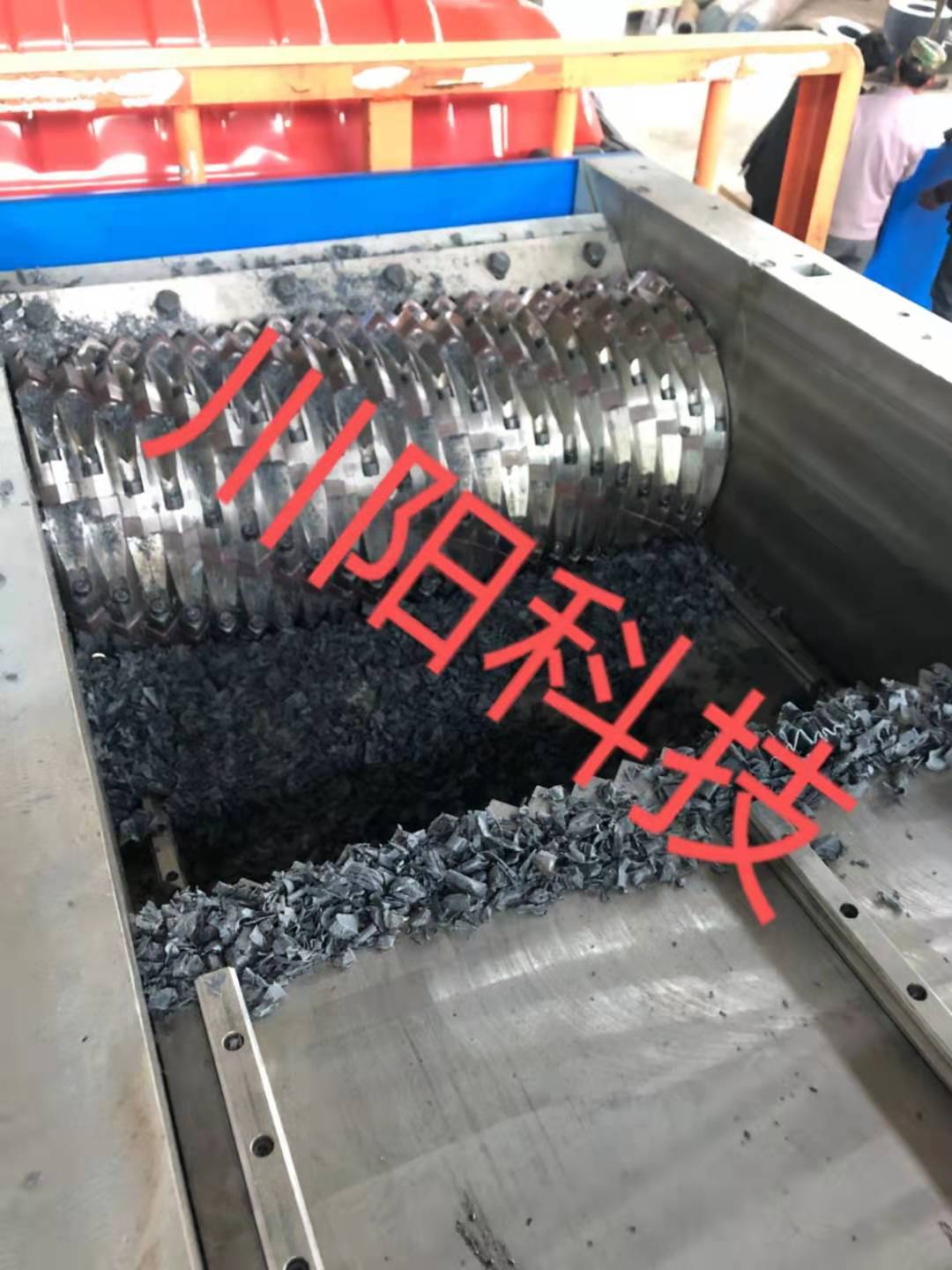 單軸撕碎機(jī)-批發(fā)-價格-廠家-定做 撕碎機(jī)刀箱 單軸撕碎機(jī) 單軸撕碎機(jī)廠家定做