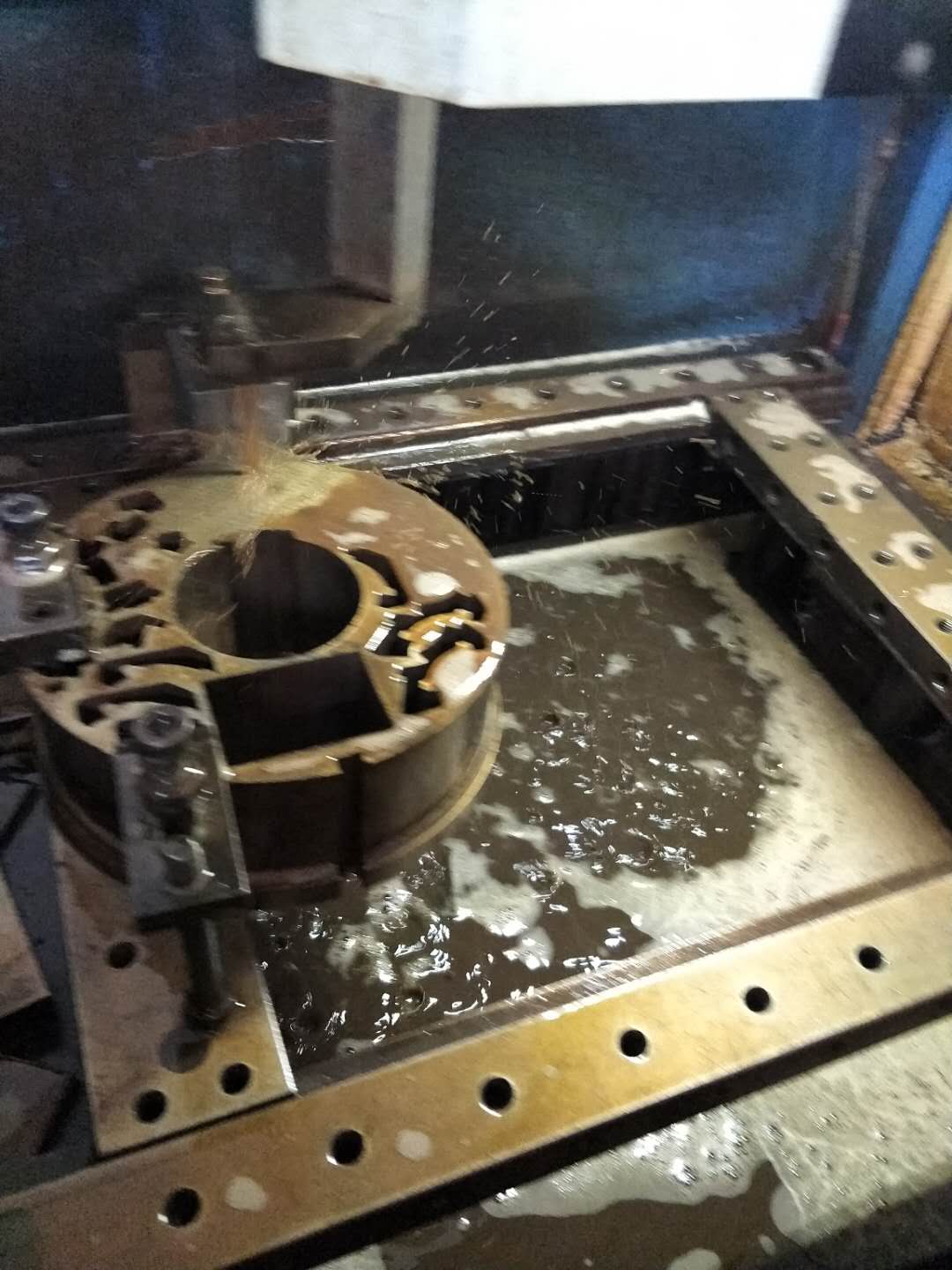 中絲線切割對外加工