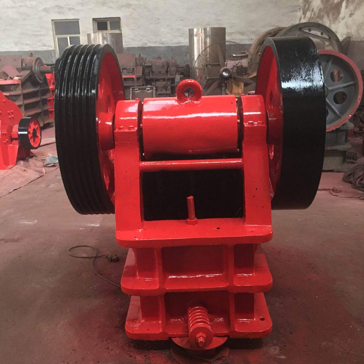 PE系列鄂式破碎機 煤矸石粉碎制砂機 車載移動式建筑垃圾破碎機
