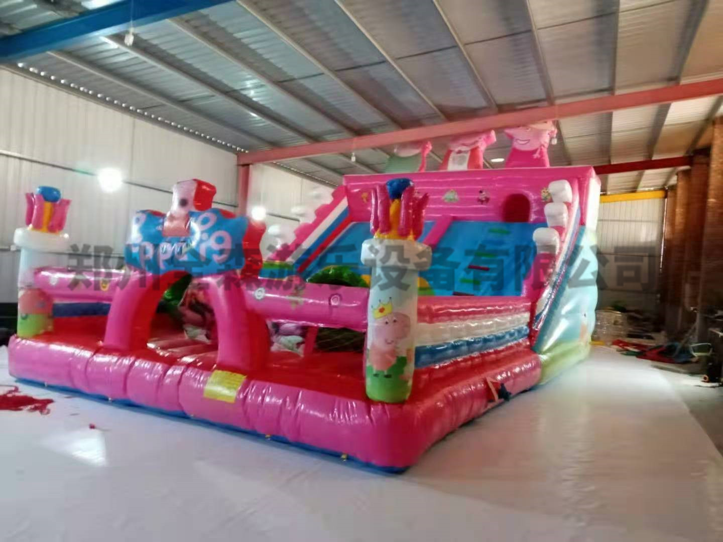 戶外充氣城堡滑梯蹦蹦床游樂設(shè)備