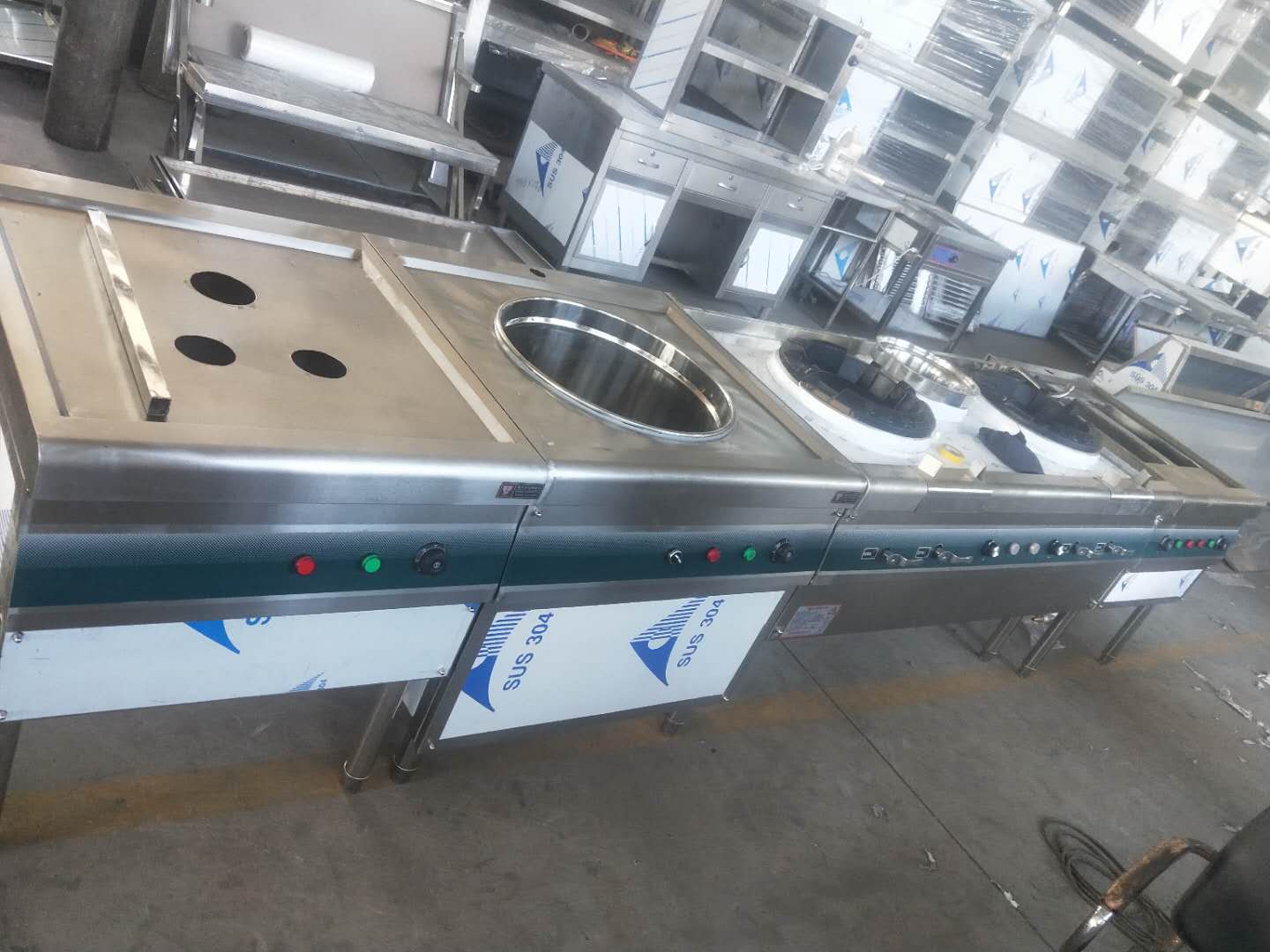 廚房衡水廚具不銹鋼加工制作廠家商用廚具灶具廚房廚具商用廚房設備廠家廚房設備公司煮湯爐