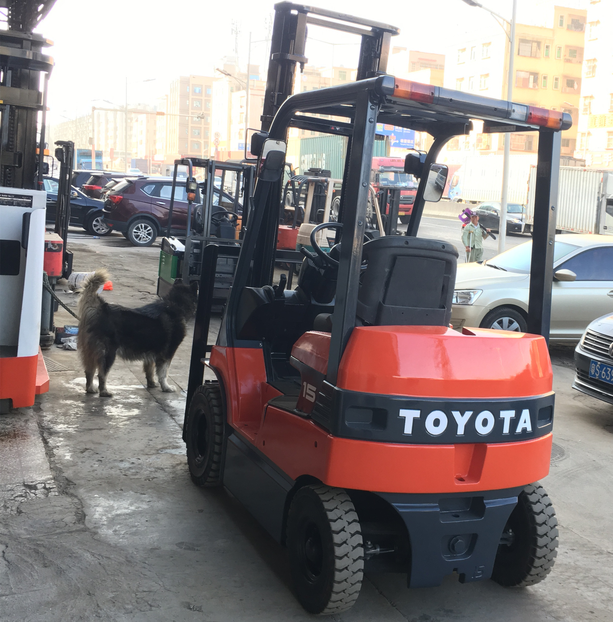 二手7FB15TOYOTA1.5噸豐田電動叉車升高4米