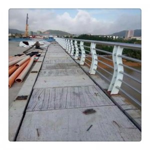 防撞護欄，燈光護欄，橋梁護欄等等