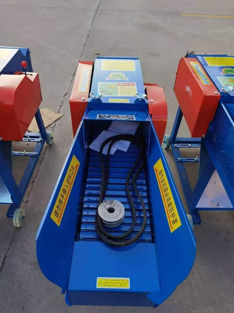 苲草揉絲機(jī) 家畜養(yǎng)殖青飼料加工設(shè)備，秸稈稻草揉絲粉碎機(jī)