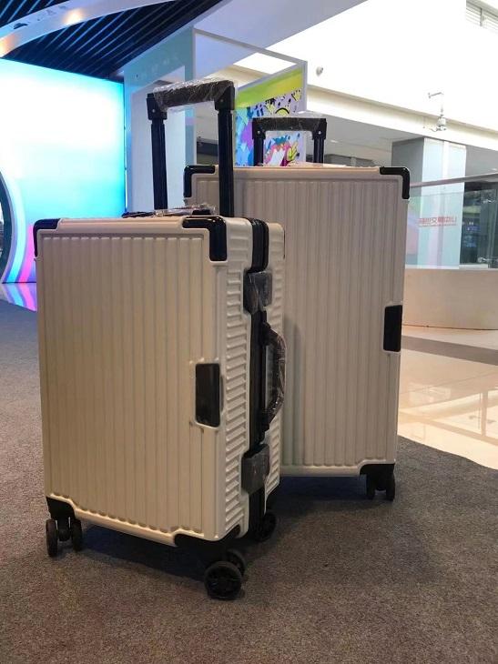 拉桿箱金屬旅行箱萬向輪商務登機箱20寸航空拉桿箱