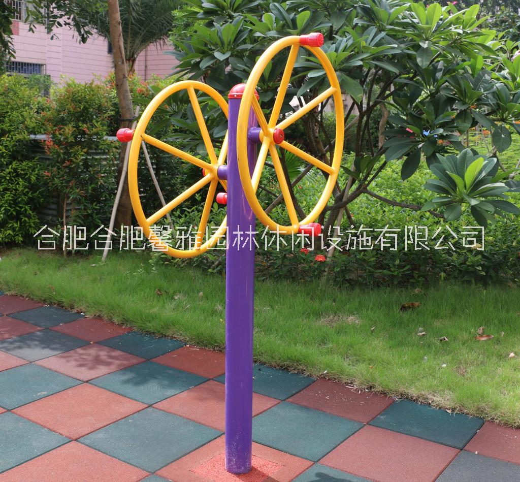 戶外健身器材大轉(zhuǎn)輪
