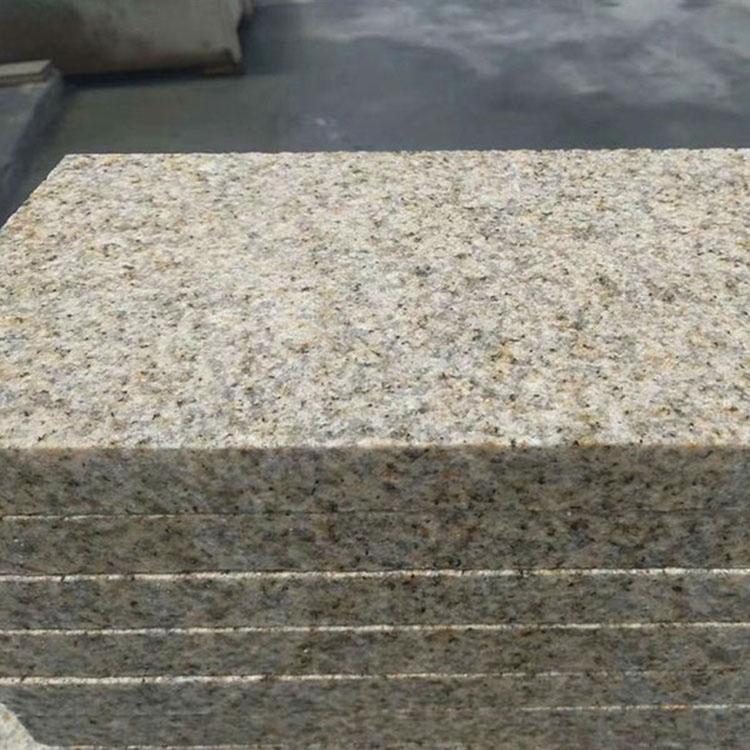 出售山東黃銹石 黃銹石批發(fā)生產(chǎn) 火燒面黃銹石加工