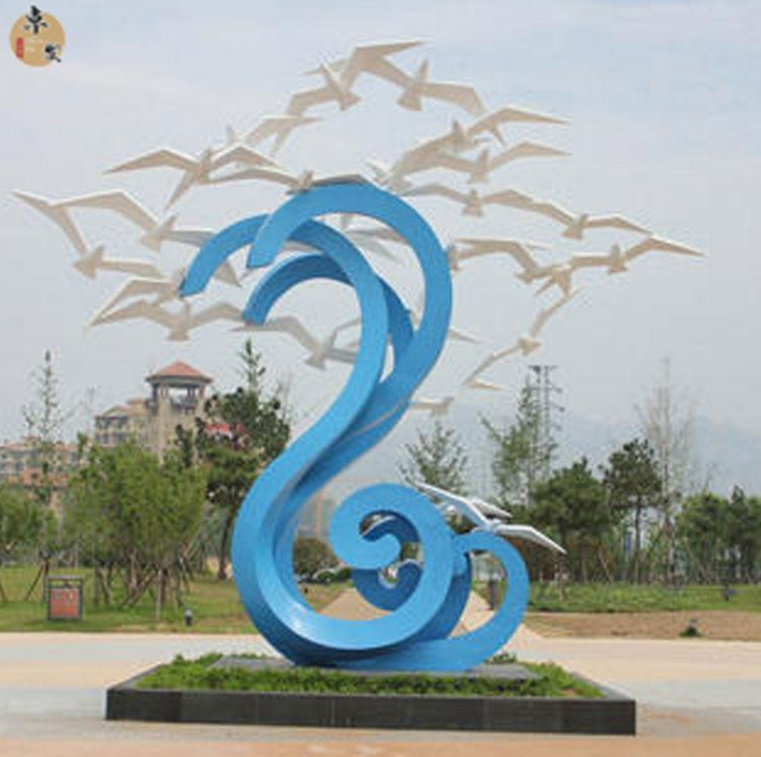 河北不銹鋼雕塑 卓發(fā)雕塑 不銹鋼月亮雕塑定制 公園景觀雕塑