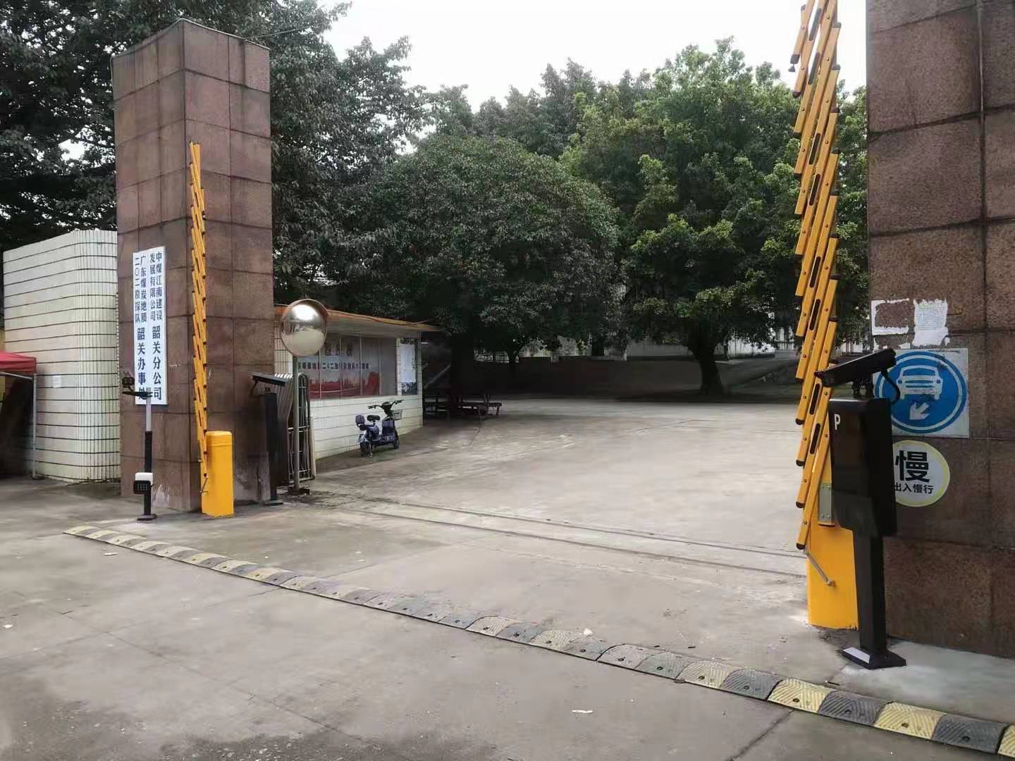 車牌識(shí)別1/停車場(chǎng)車牌識(shí)別，自動(dòng)開門道閘門，車輛識(shí)別收費(fèi)系統(tǒng) 佛山云門科技有限公司