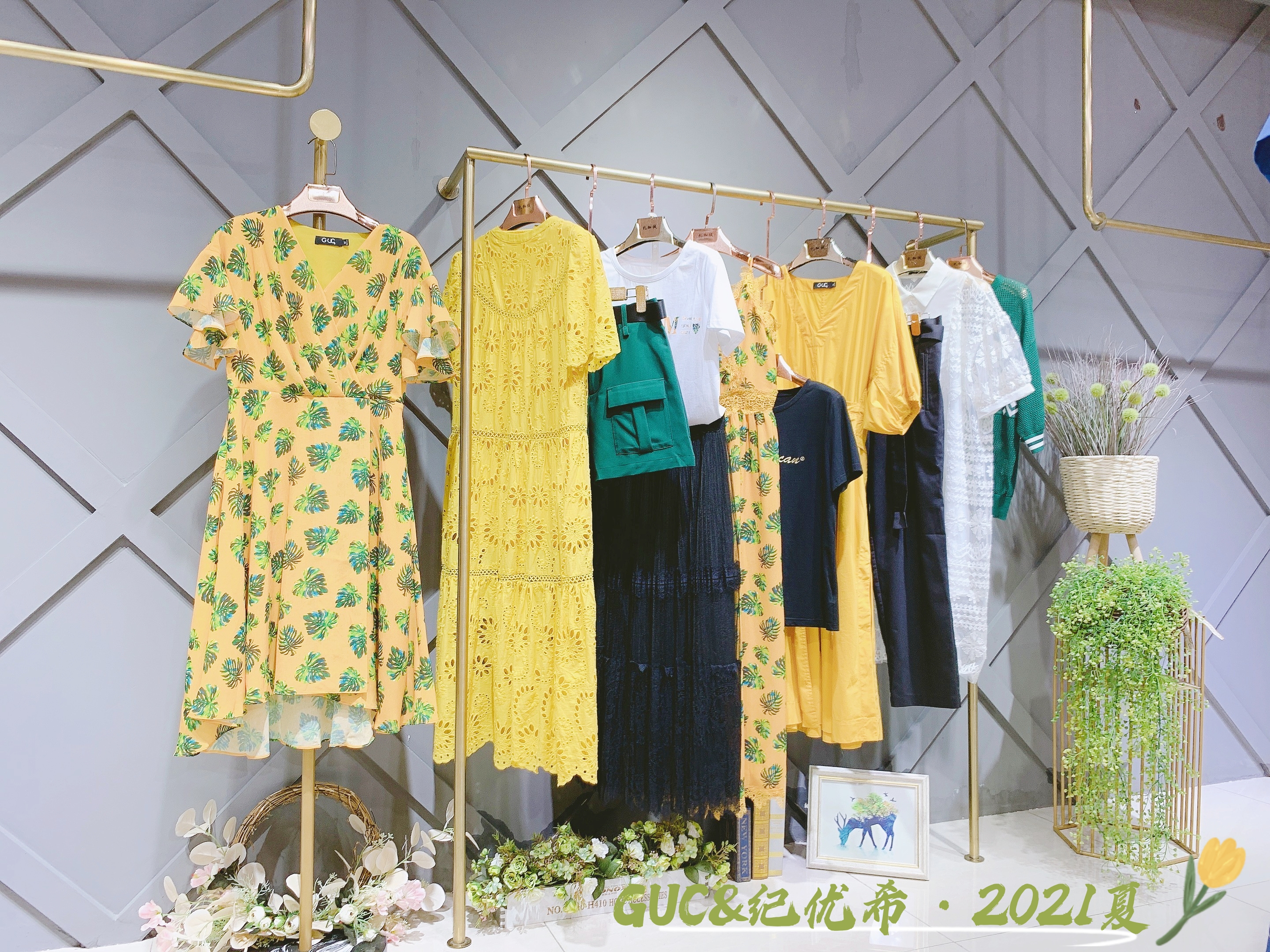 紀(jì)優(yōu)希時(shí)尚都市女裝白茶品牌折扣尾貨貨源批發(fā)走份 淘寶直播貨源