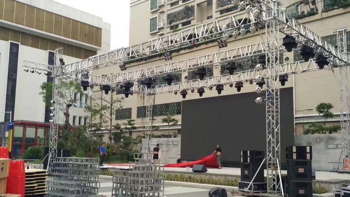 燈光音響出租，桁架舞臺(tái)，桌椅物料