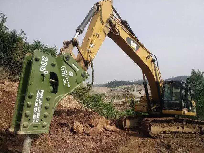 遼寧 連港工兵破碎錘釬桿直徑150毫米 進(jìn)口機(jī)芯 專業(yè)破碎錘銷售 可配木箱包裝