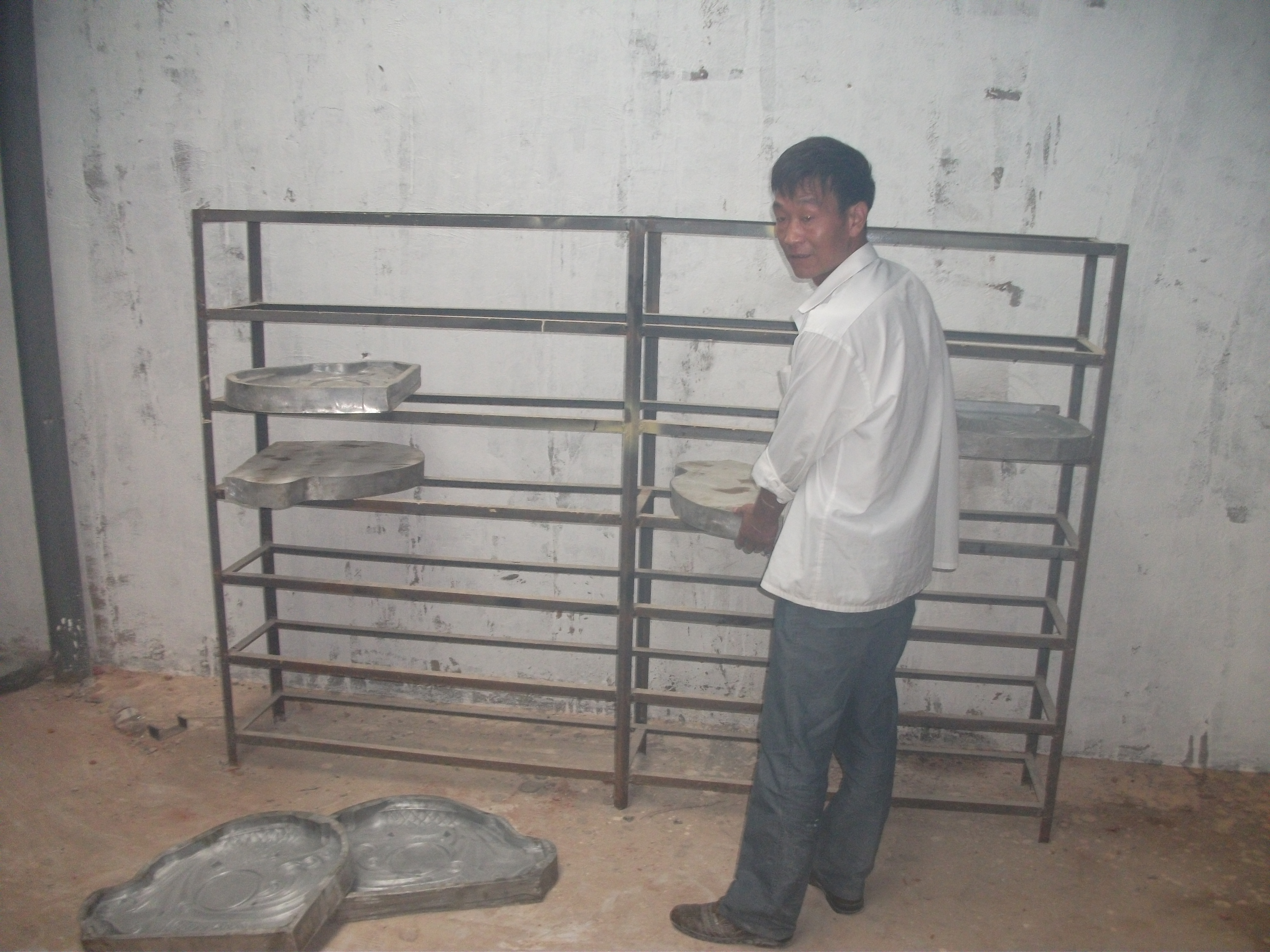 全自動大產(chǎn)量連續(xù)式 模壓裝飾板、線條、異形板設備