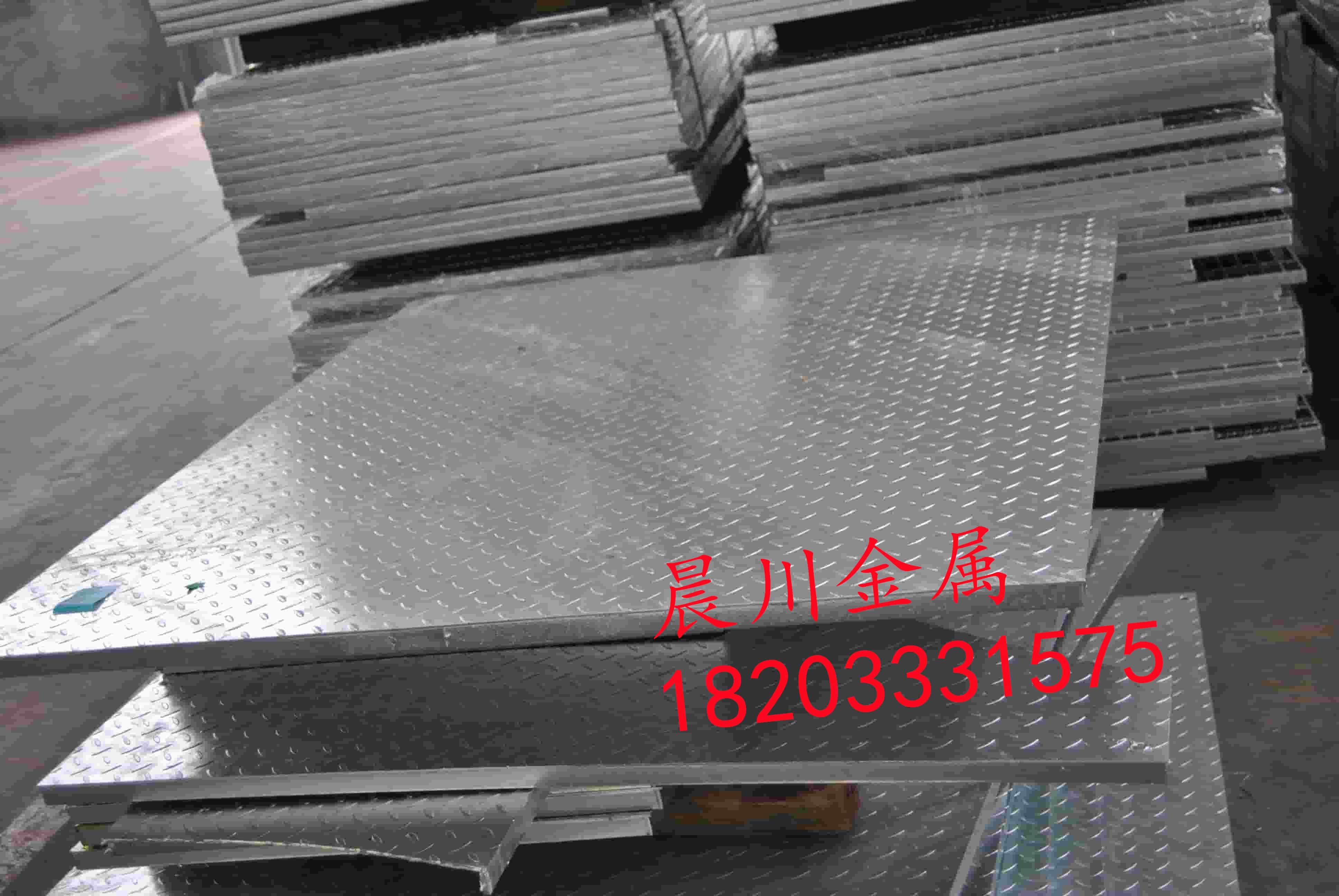 花紋溝蓋板,鍍鋅鋼蓋板,花紋網(wǎng)格板,常德溝蓋板