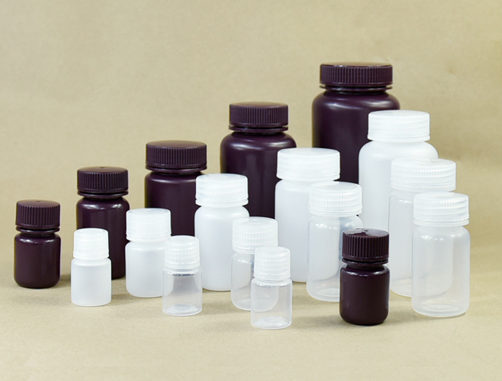 PET醫(yī)藥瓶一步法注拉吹機(jī) 、哪有供應(yīng)PET醫(yī)藥瓶注拉吹機(jī)廠家