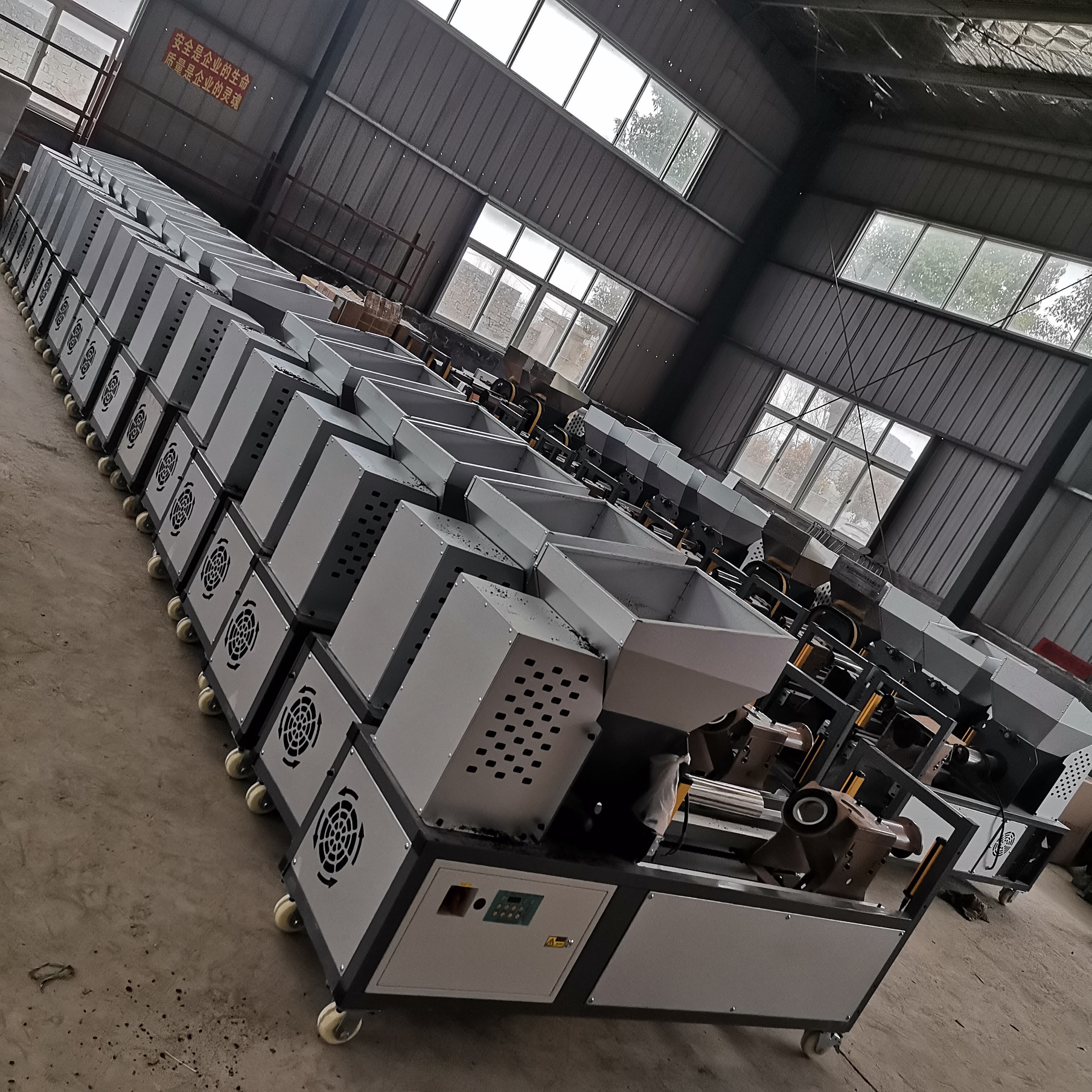 食用菌自動(dòng)化裝袋機(jī) 香菇平菇裝袋設(shè)備