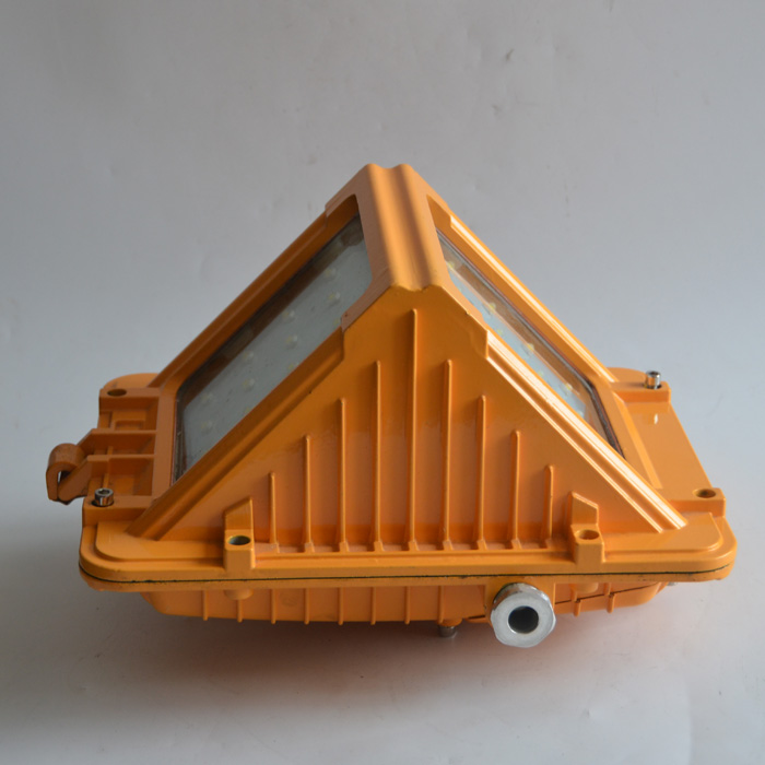 滄州DGS48/127L(A)礦用隔爆型LED巷道燈-三角形