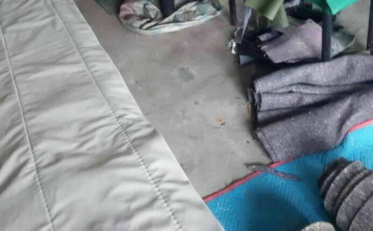 冬季大棚保溫有機(jī)硅棉門(mén)簾  窗框隔音棉門(mén)簾 窗框隔音棉門(mén)簾直銷