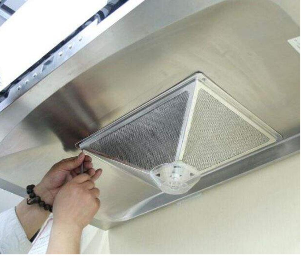 雷州雷城油煙機清洗、維修、保養(yǎng)知識、收費【億凱家電維修商貿(mào)部】