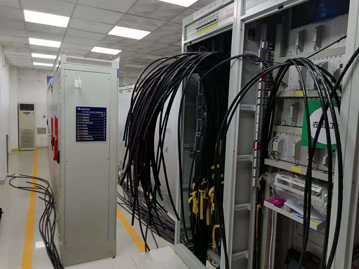 廣東高低壓電纜鋪設(shè)施工隊(duì)聯(lián)系方式  廣東高低壓電纜鋪設(shè)施工隊(duì)報(bào)價(jià)