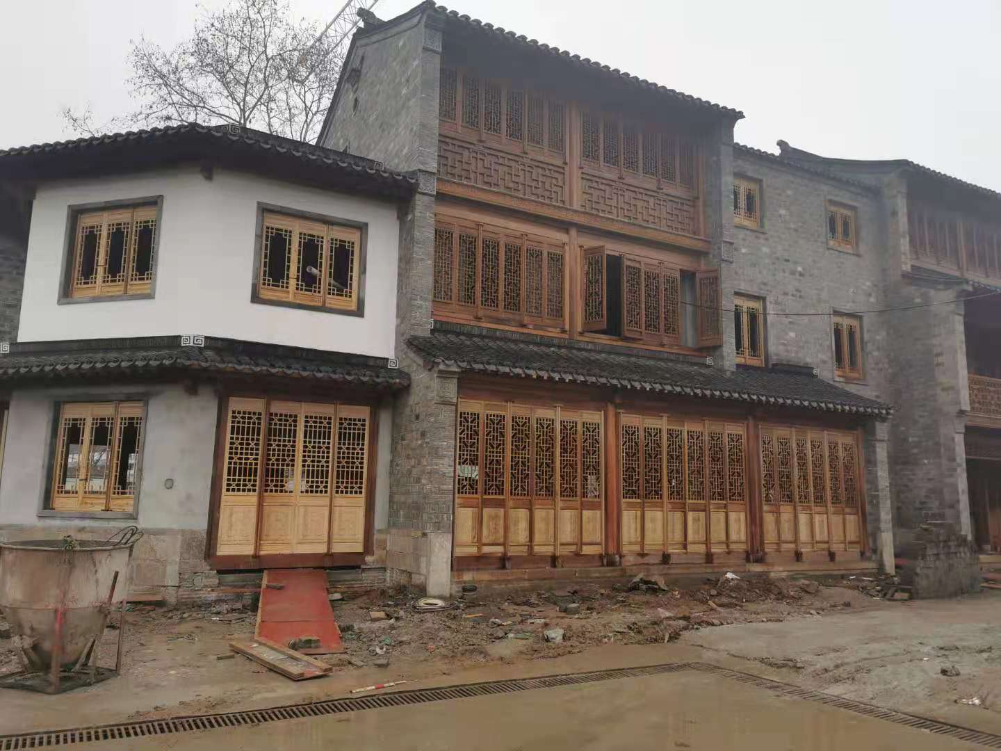 東陽(yáng)仿古實(shí)木花格窗供應(yīng)價(jià)格、廠家供應(yīng)、批發(fā)價(jià)格【東陽(yáng)博徽木制工藝品有限公司】