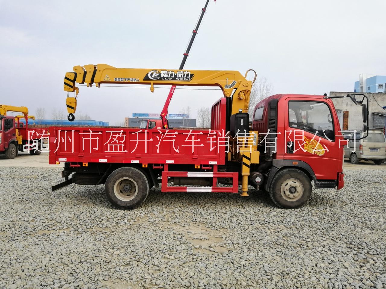 湖北隨車吊5-8噸隨車吊輕松上戶