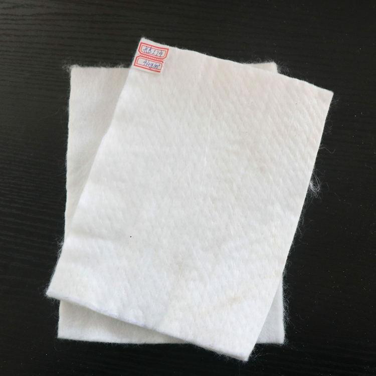 200g長絲土工布隔離防護(hù)加筋長絲土工布廠家聚酯土工布山東批發(fā) 200g長絲土工布廠家