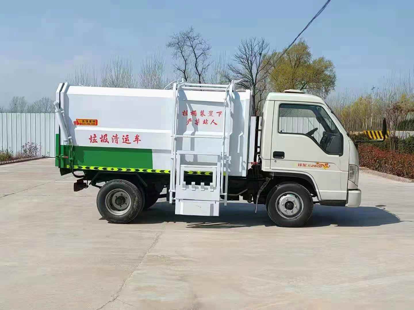 電動掛桶垃圾清運(yùn)車廠家  垃圾車價格
