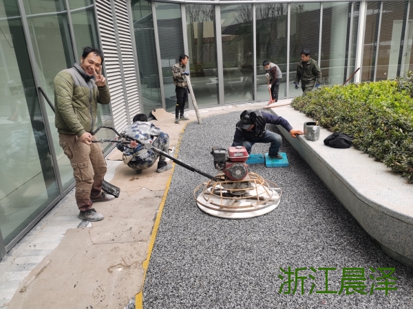 寧波膠粘石地坪材料廠家對(duì)比