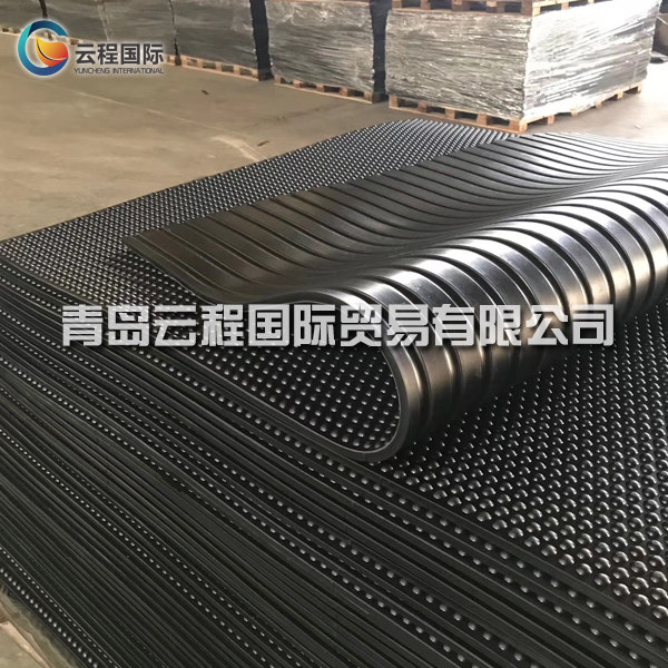 橡膠牛馬墊 牛臥床橡膠墊 馬棚通道墊 待擠去防滑墊 小牛防滑墊 奶牛防滑墊