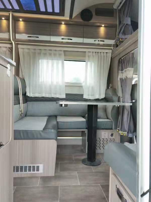 上汽大通V90C型房車訂制、設(shè)計、現(xiàn)車、價錢【湖北中恒汽車裝備有限公司銷售部】
