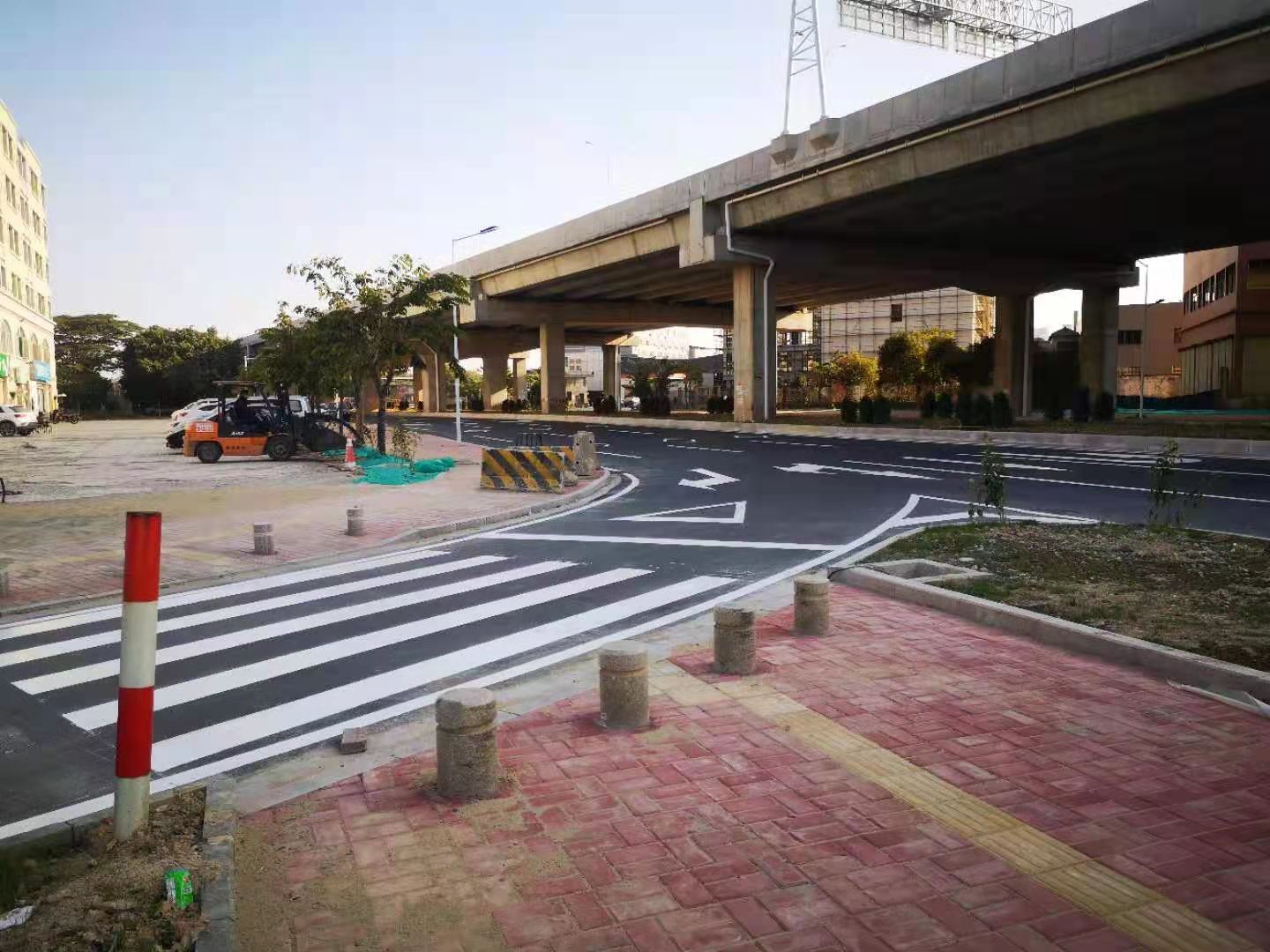 佛山車位劃線馬路劃線劃停車場 佛山車位劃線馬路劃線劃停車場