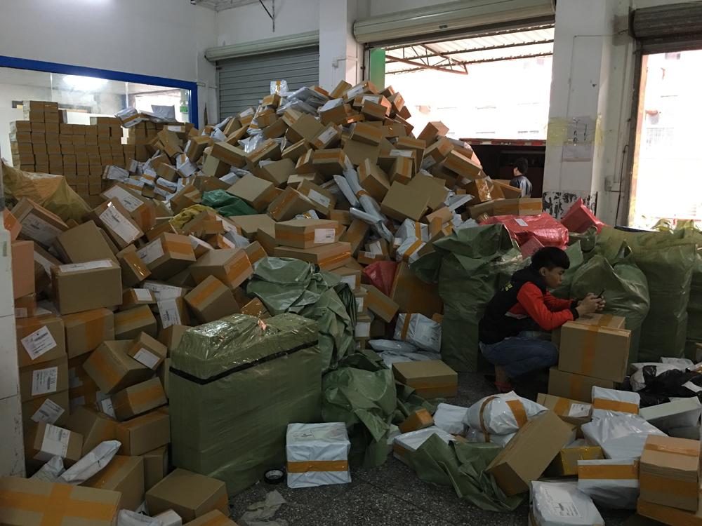 廣州白云到香港進(jìn)出口物流公司  廣州淘寶集運(yùn)電話