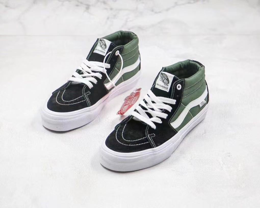 阿迪達(dá)斯跑步鞋|耐克運(yùn)動(dòng)鞋|微商貨源|工廠鞋批發(fā)