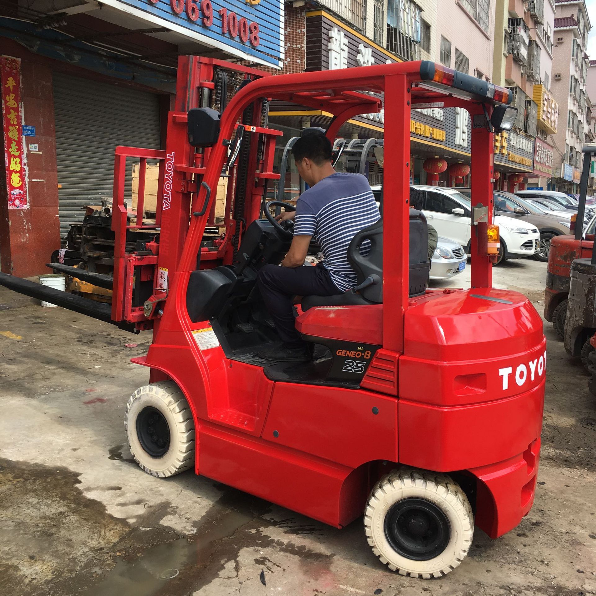 二手2.5噸7FBH25豐田叉車