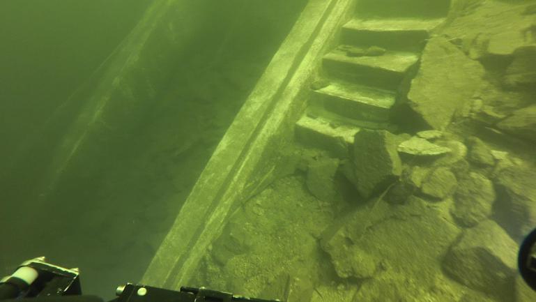 多探頭定點(diǎn)雷達(dá)波測(cè)流系統(tǒng)