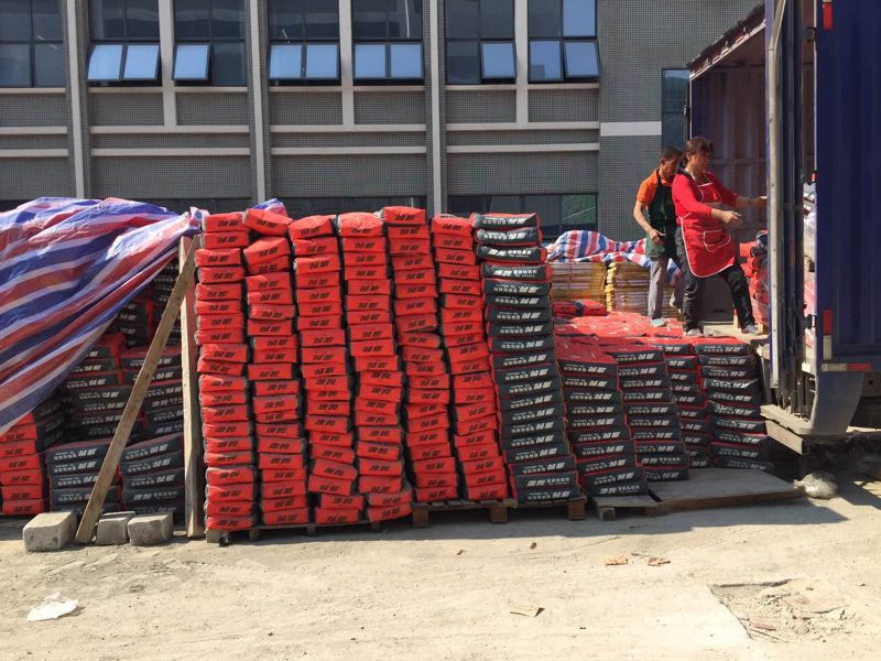 廣西 大量批發(fā)陶瓷磚粘合劑廠商_瓷磚背膠出廠價格