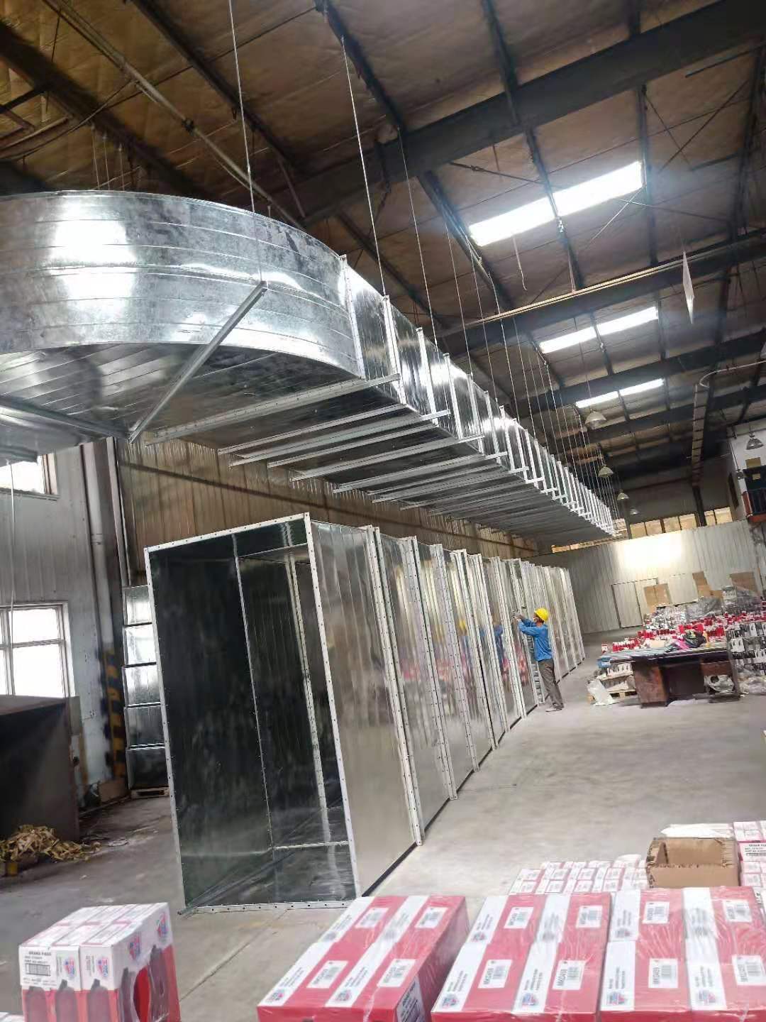 武漢白鐵皮風(fēng)管 鍍鋅焊接風(fēng)管制作 提供鍍鋅焊接風(fēng)管 武漢矩形風(fēng)管